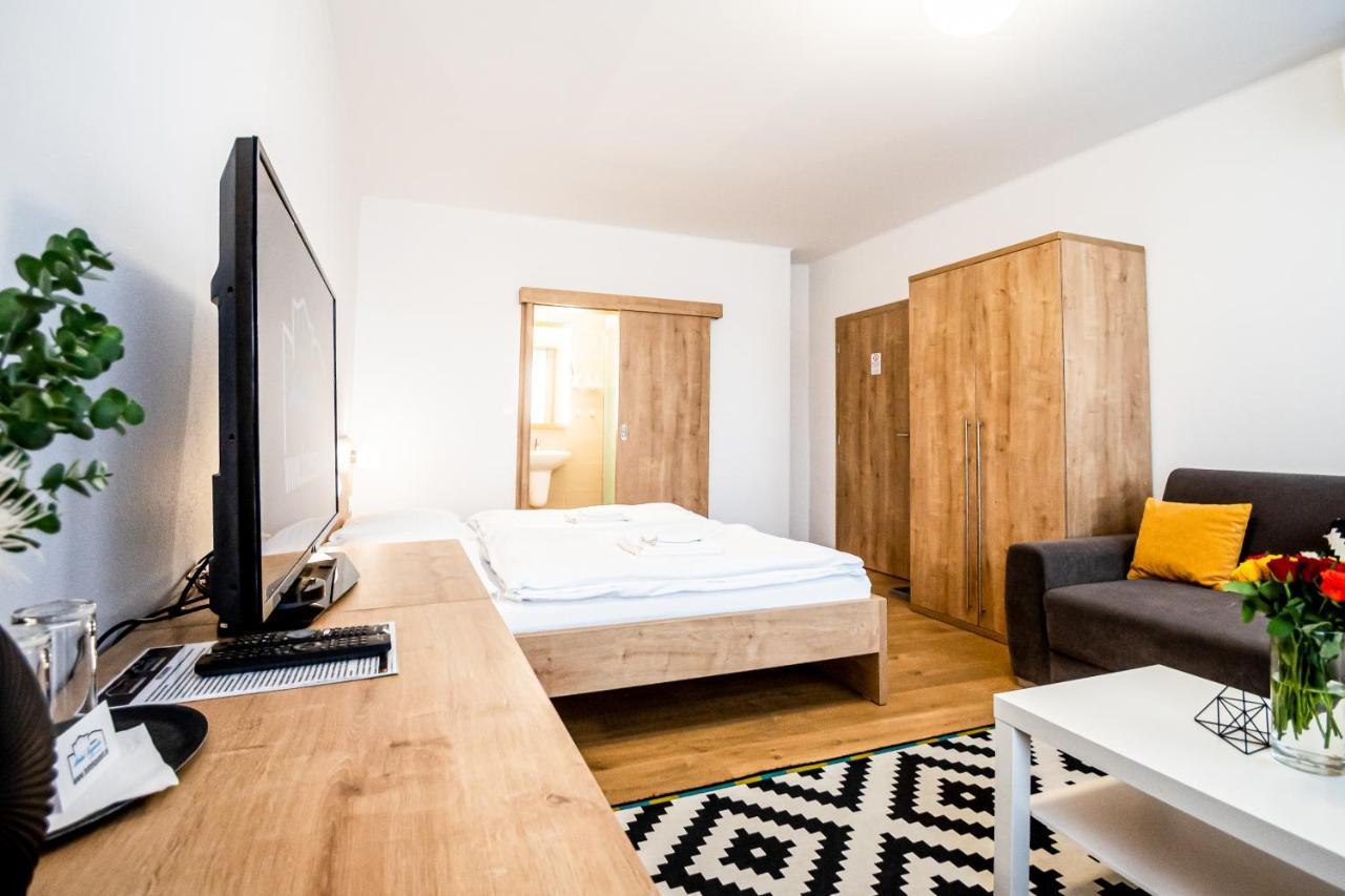 Hotel Squash Centrum Prievidza Extérieur photo