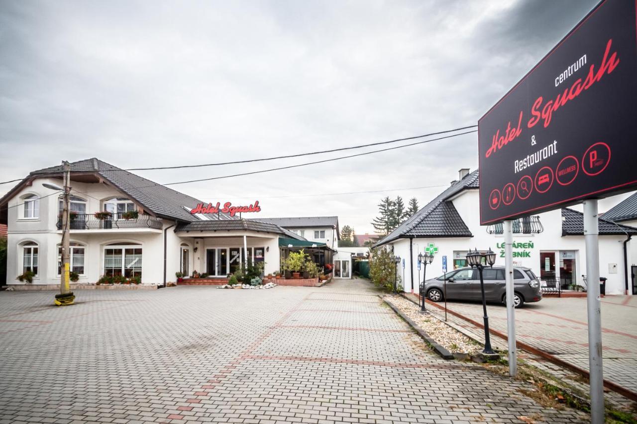 Hotel Squash Centrum Prievidza Extérieur photo