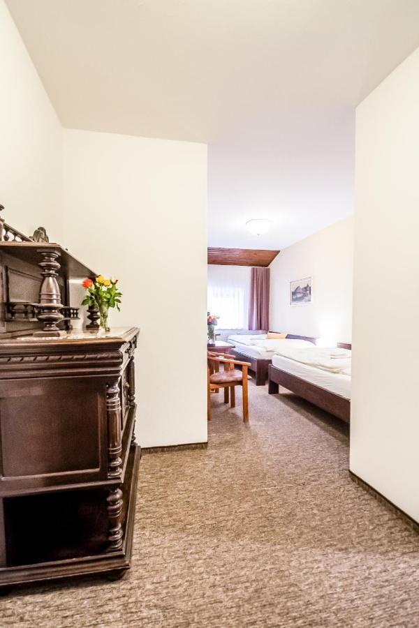 Hotel Squash Centrum Prievidza Extérieur photo