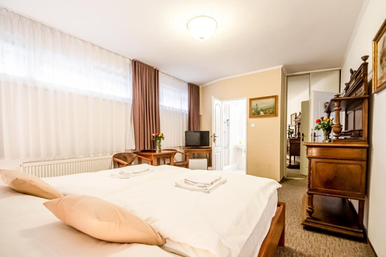 Hotel Squash Centrum Prievidza Extérieur photo