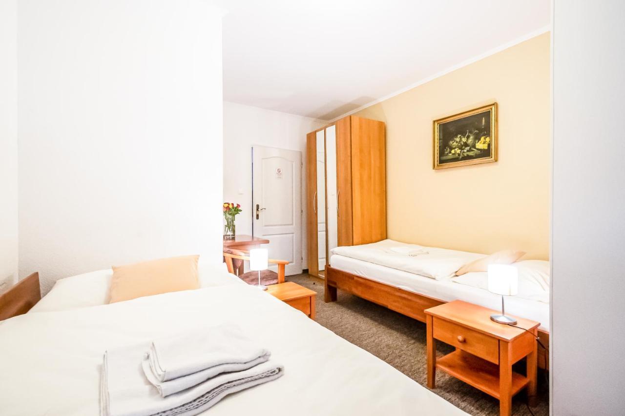 Hotel Squash Centrum Prievidza Extérieur photo