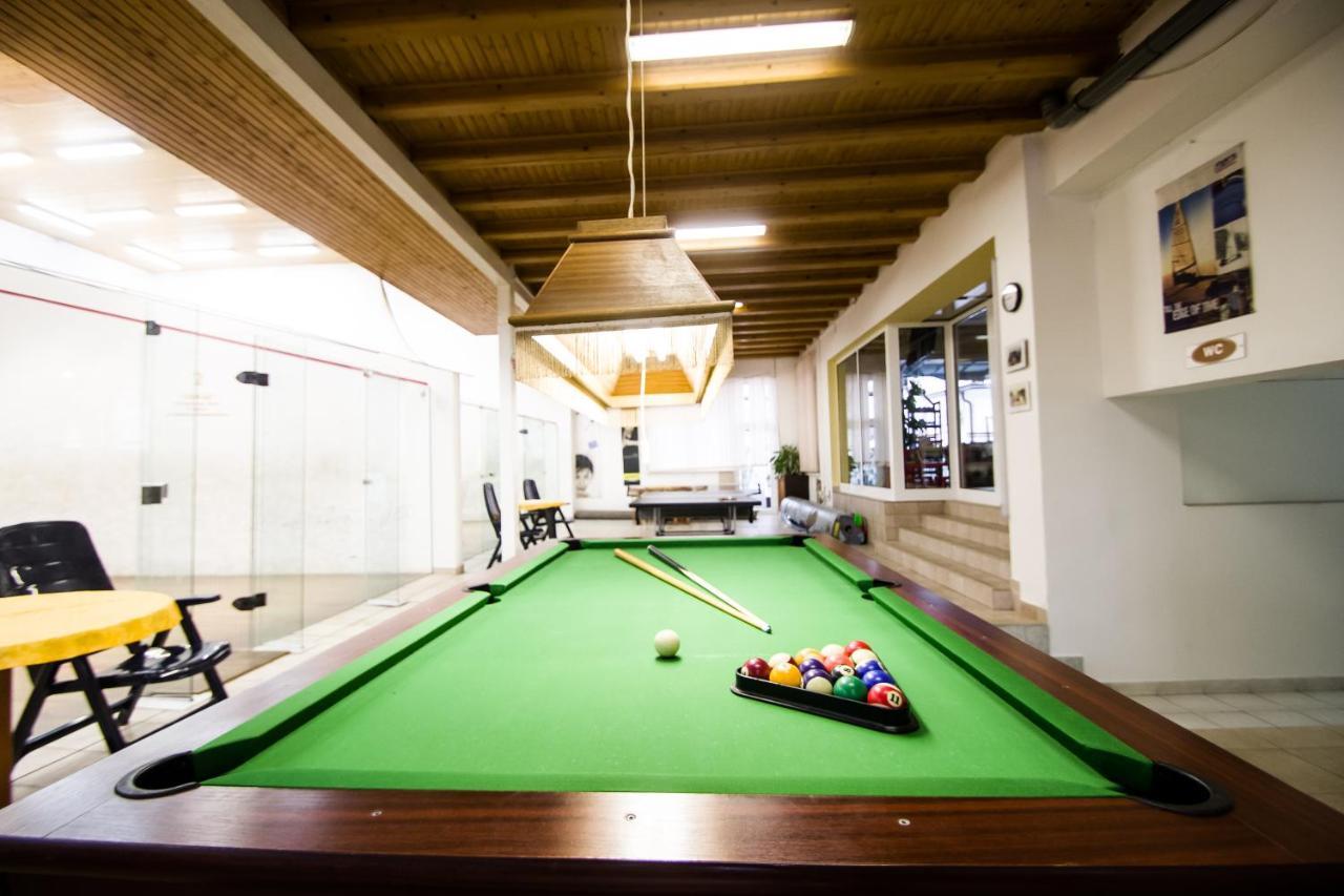 Hotel Squash Centrum Prievidza Extérieur photo
