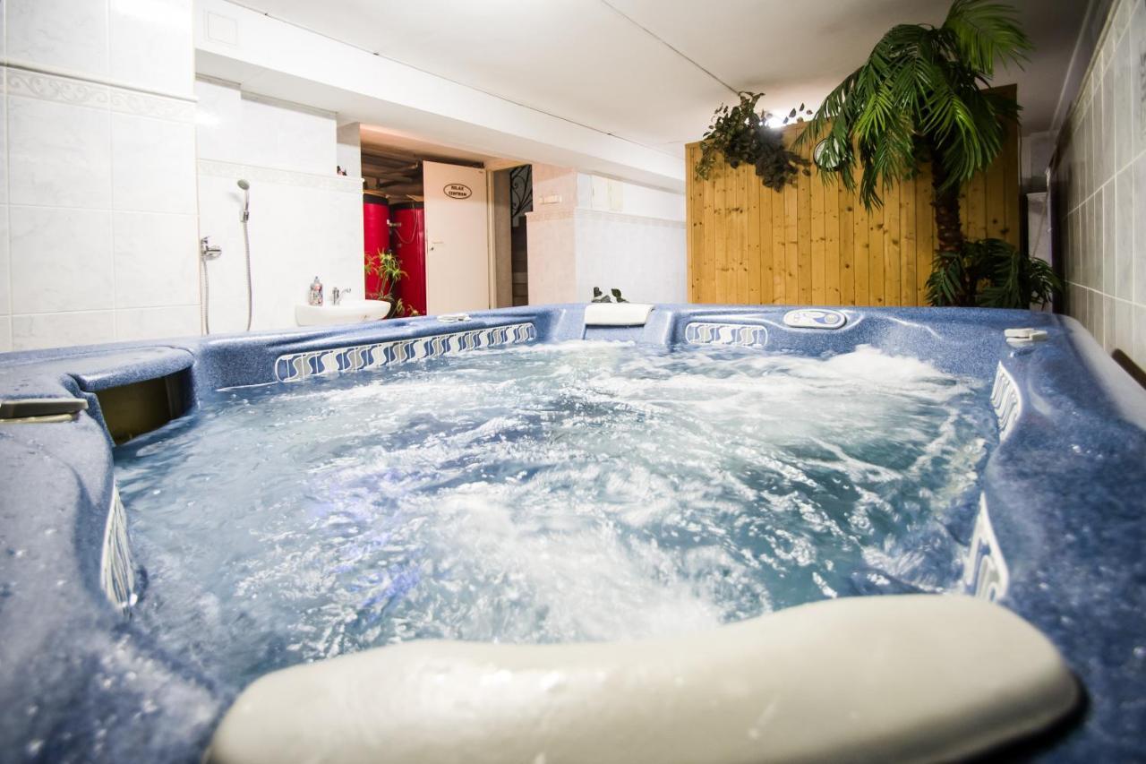 Hotel Squash Centrum Prievidza Extérieur photo